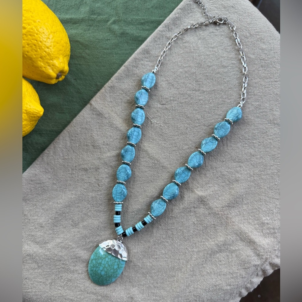 🆕 Turquoise Beaded Necklace